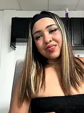 Aura_Kaiser from StripChat