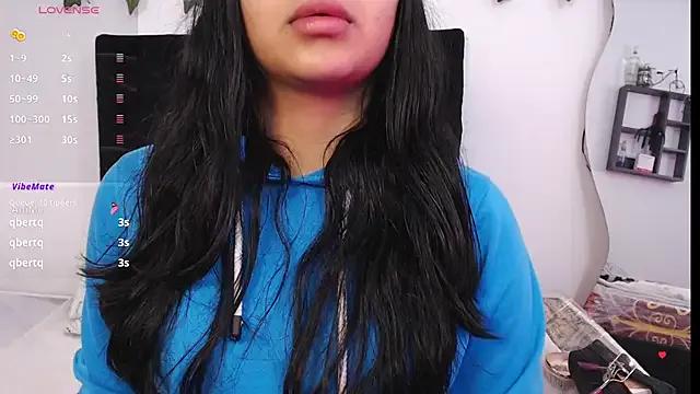 Aurelyne_gp from StripChat