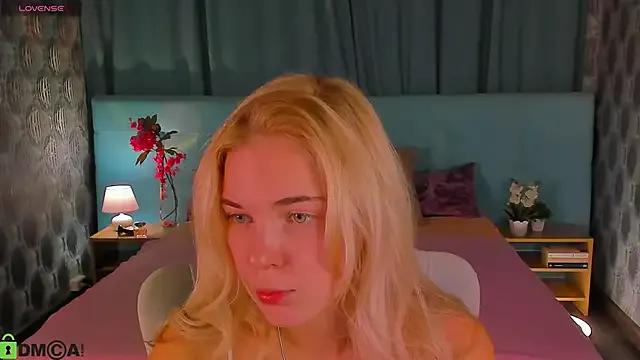 Try our streaming cams variety and talk on a personal level with our adorable girls streamers, showing off their bountiful shapes and dildos.