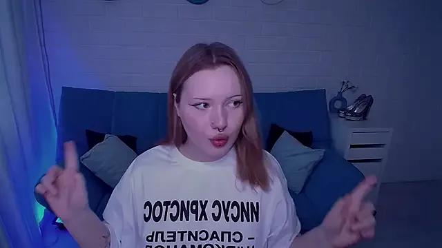 AuroraMour from StripChat is Freechat