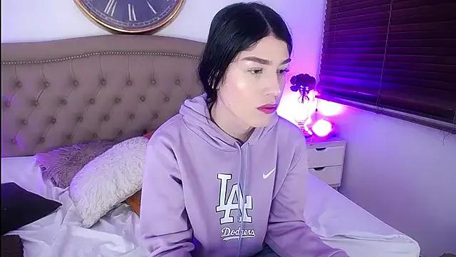 AuroraRicci from StripChat is Freechat
