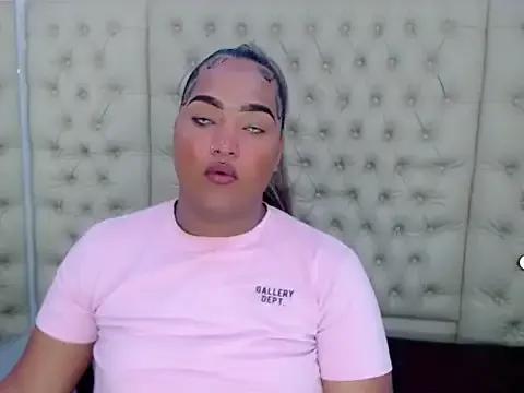 AuroraRoss from StripChat is Freechat