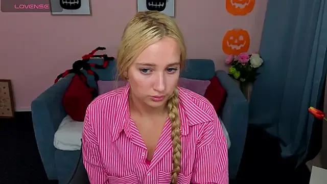 Try our streaming cams variety and talk on a personal level with our adorable girls streamers, showing off their bountiful shapes and dildos.