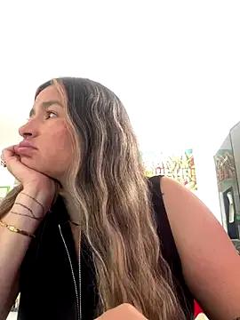 Auroraxx_T from StripChat is Freechat