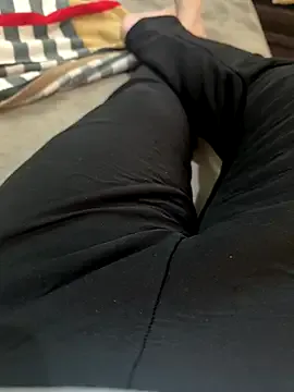 Aussiegirl13 from StripChat is Freechat