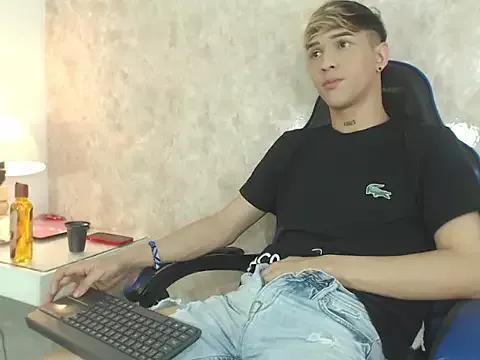 AustinPrice from StripChat is Freechat
