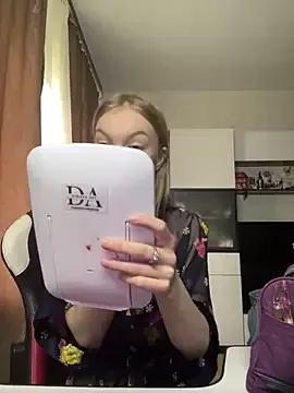 AutumnGloria from StripChat is Freechat