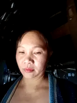 ava-dellght on StripChat 