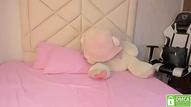 Ava_Bonny from StripChat