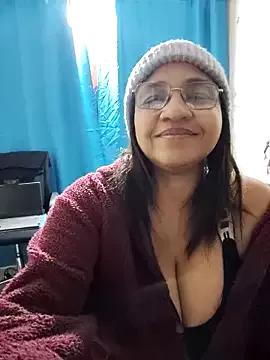Avannay from StripChat is Freechat