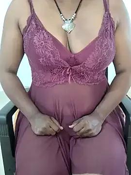 Avanthika_Streams from StripChat is Freechat