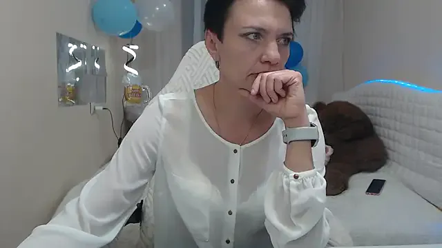 AvaSaturnian from StripChat