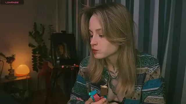aviva_faith from StripChat
