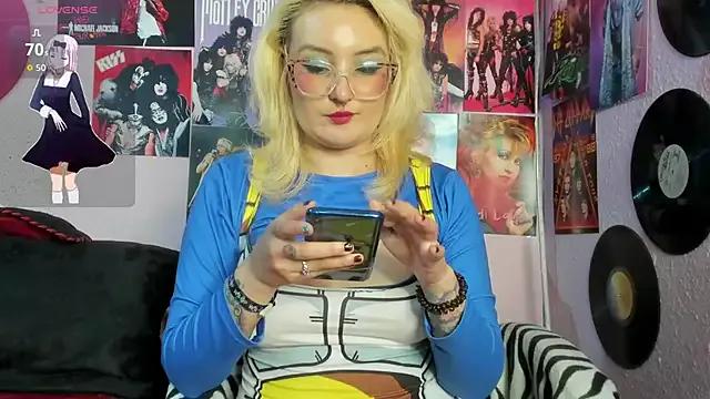 Avril_Maria from StripChat is Freechat