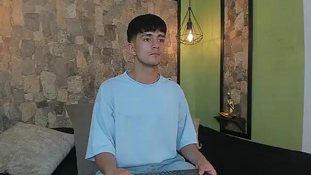 Axel_Draven from StripChat is Freechat