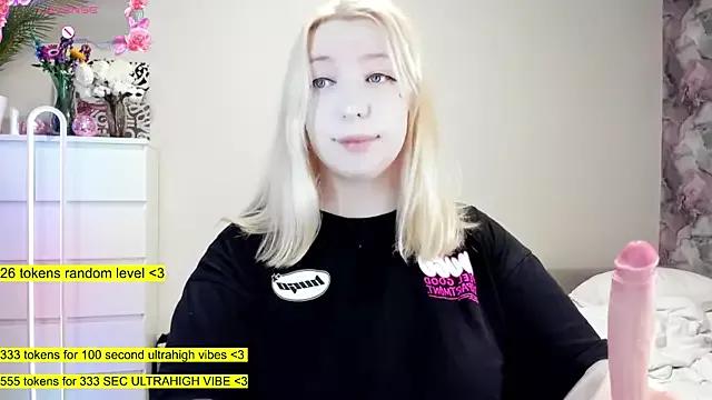 aya_katana from StripChat