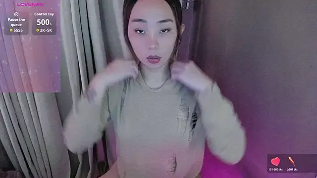 AyaCollinss from StripChat is Freechat