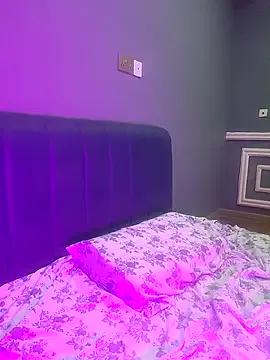 AyianaAsher from StripChat is Freechat