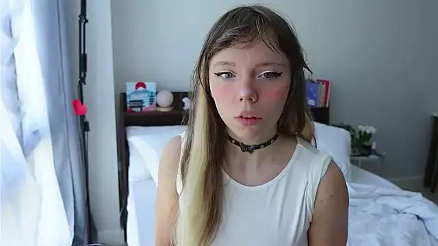 Try our streaming cams variety and talk on a personal level with our adorable girls streamers, showing off their bountiful shapes and dildos.