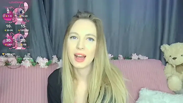 BabbbyFoxxx on StripChat 