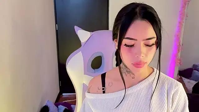 Try our streaming cams variety and talk on a personal level with our adorable girls streamers, showing off their bountiful shapes and dildos.