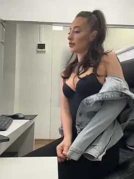 BabesGoesWild from StripChat