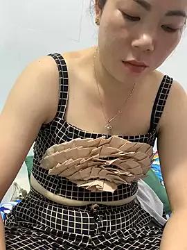 Baby-bigtits from StripChat is Freechat