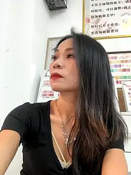 Baby-mmm from StripChat