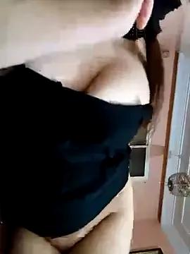 Baby-zoz from StripChat