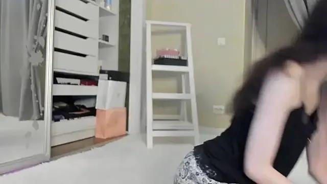 Baby_Jewel from StripChat