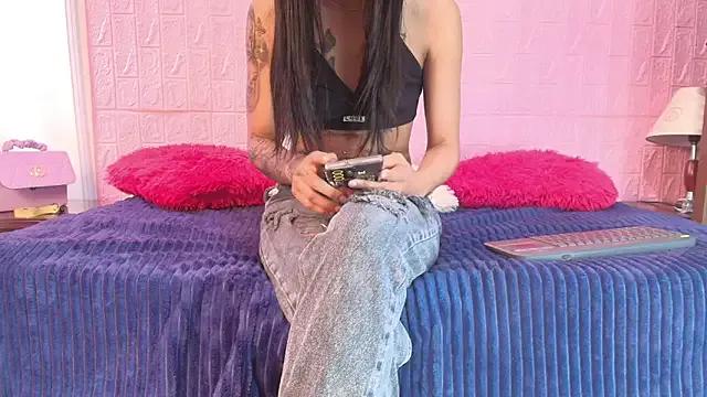 Baby_kinky-- from StripChat