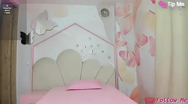 BabyAbril18 from StripChat
