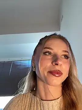 BabyAnais from StripChat