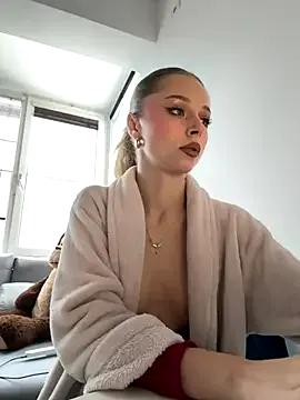 BabyAnais from StripChat is Freechat
