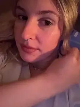 BabyCalipornia from StripChat