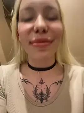 babydolll from StripChat is Freechat