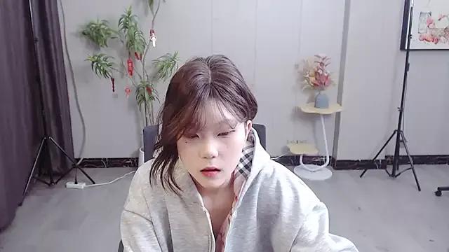 Babygirls523 from StripChat