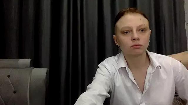 BabyLizas from StripChat