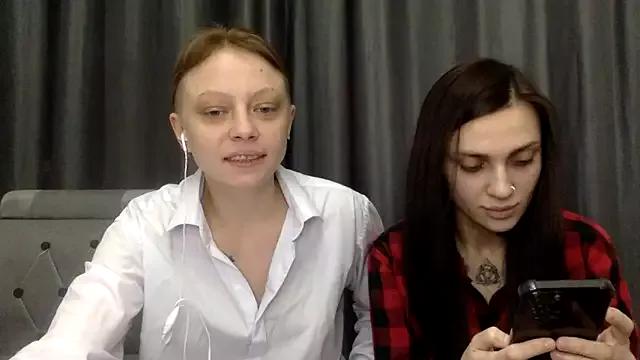 BabyLizas from StripChat