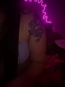 babyluzzy on StripChat 