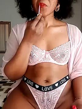 BabySweetDee from StripChat