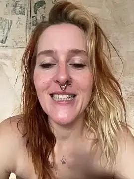 BaddieKitty_JoleneFuego from StripChat is Freechat