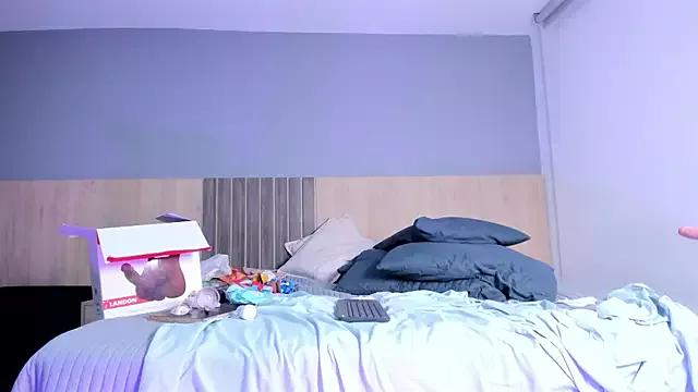 Bahianamoon_ from StripChat is Freechat