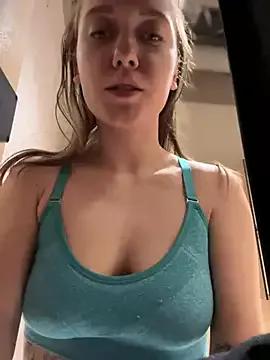 Bambi-Live from StripChat is Freechat