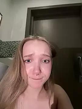 bambi_lu from StripChat