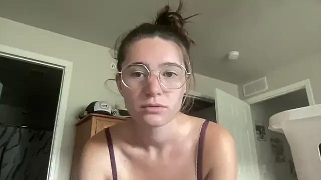 bambifarrina from StripChat is Freechat