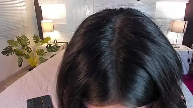 Bambii_dream from StripChat is Freechat