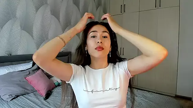 Bambiii_bby from StripChat