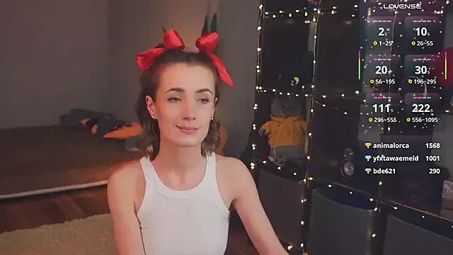 bananya_kitty from StripChat