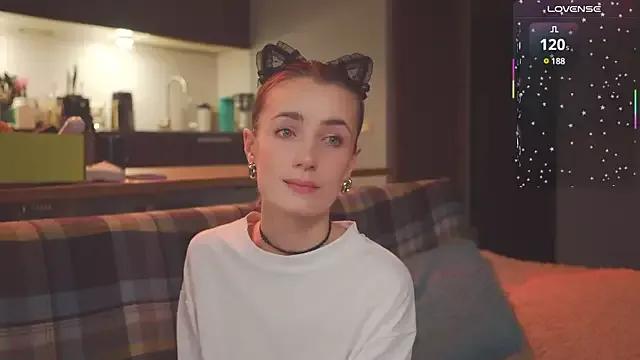 bananya_kitty from StripChat
